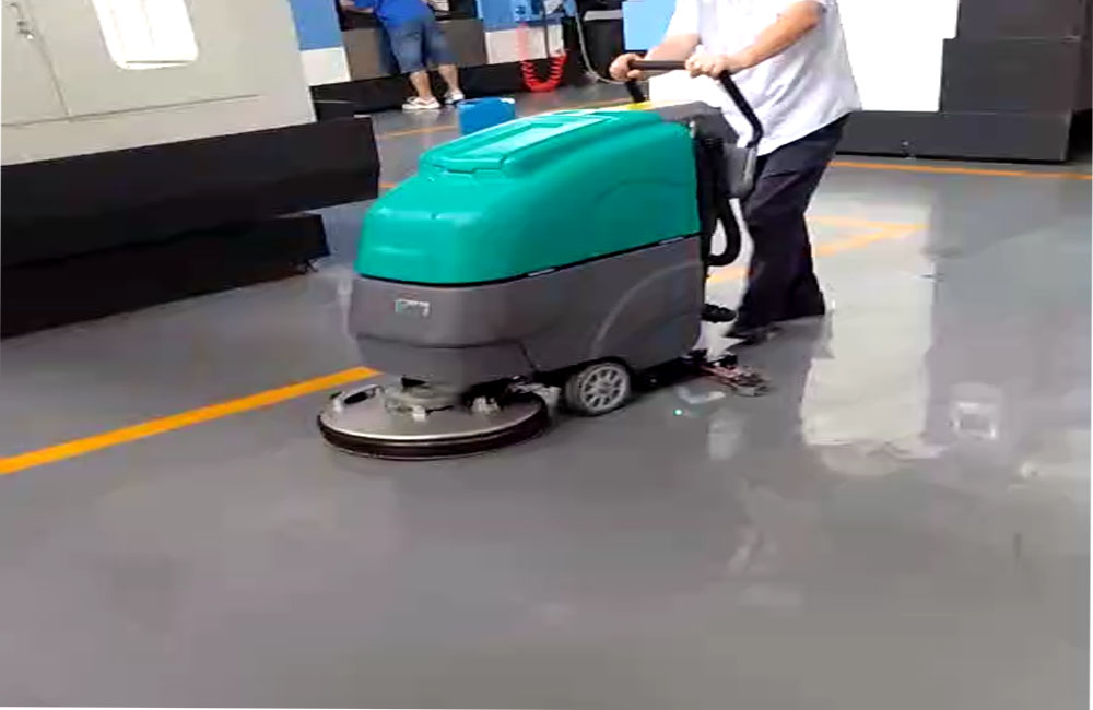 科力德洗地機(jī)相比人工優(yōu)點(diǎn)