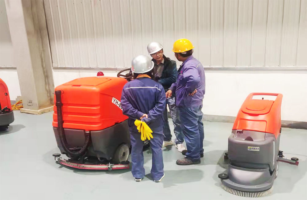 上海洗地機(jī)勝敏手推式如何更換膠條